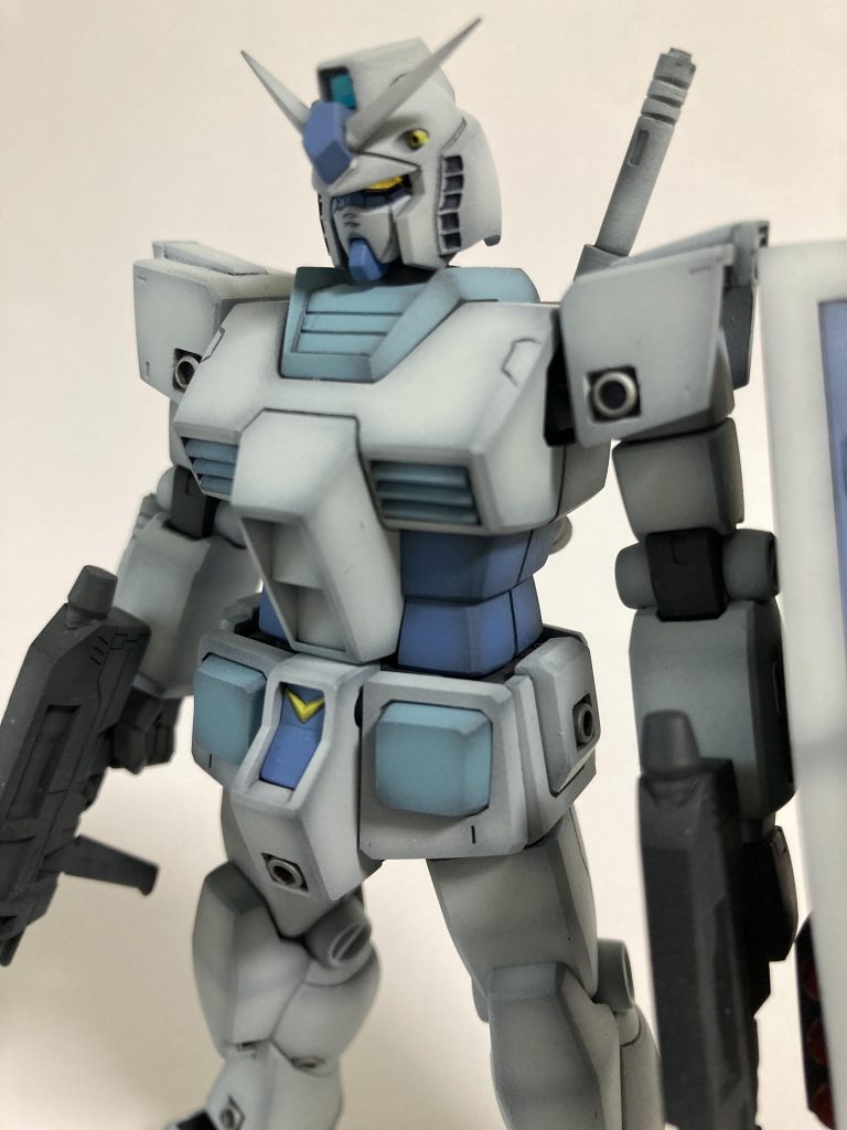 目はゴールドのホイルシール