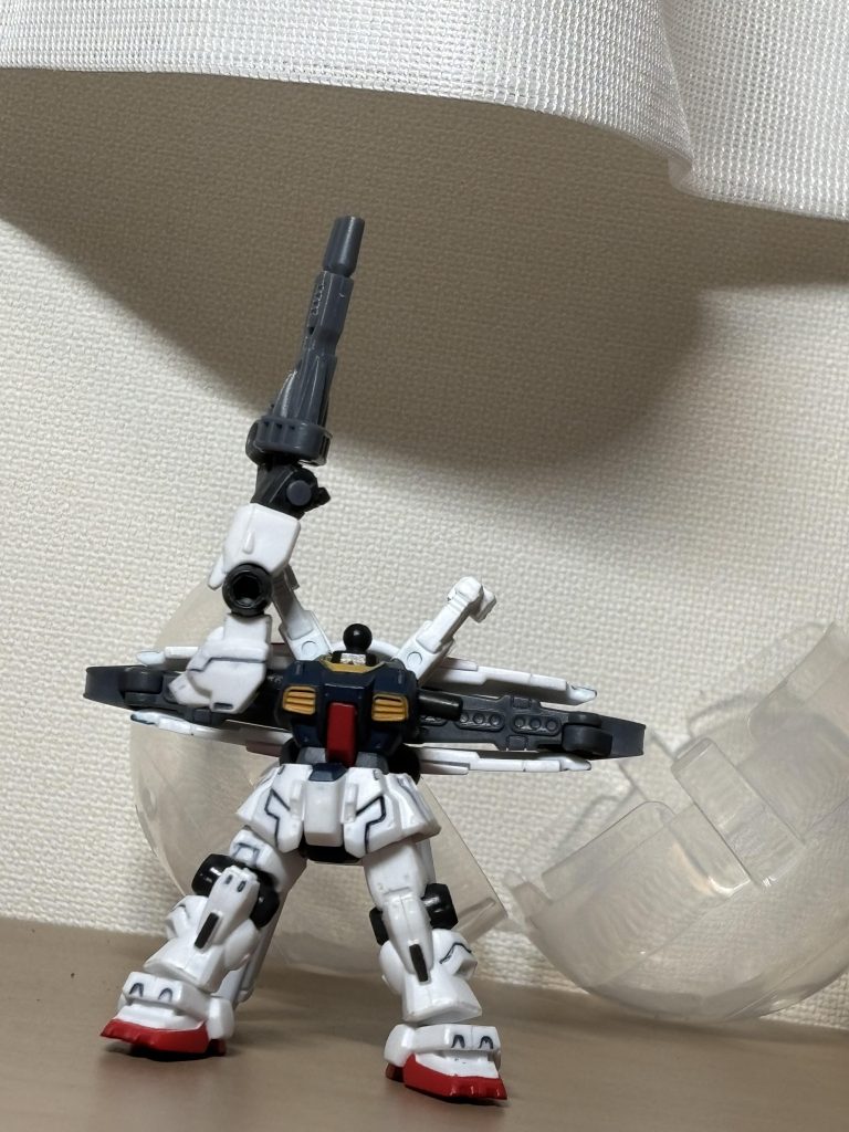 いかがでしたか？モビルスーツアンサンブル、ガチャガチャにしてはとても良い造形で、出来にはとても満足です。500円払った価値がありましたね。武器セットが出てもこうやって供養できるし。気に入りました!