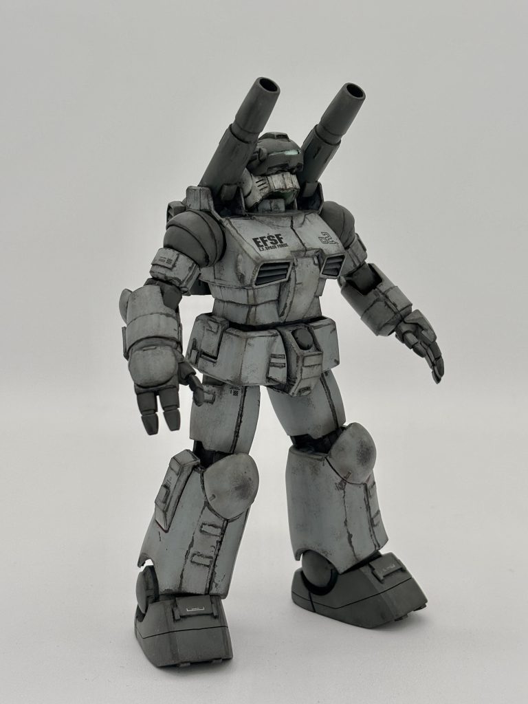 大きなハンドパーツを馴染ませるために、腕周りにプラ板を巻いて貼り付けましたがこれが個人的に良い感じです😆