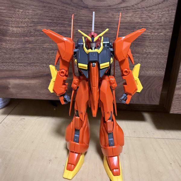 バウの系列機を開発中です！ガンダムフェイスにしようかと！ただZフェイスは先輩方が、たくさんされているのでここは敢えてジャスティス系をチョイス。意外と良いのでは！元々バウにはトサカがあったので、系列機としてなんか説得力がありますね！笑（自画自賛）（4枚目）