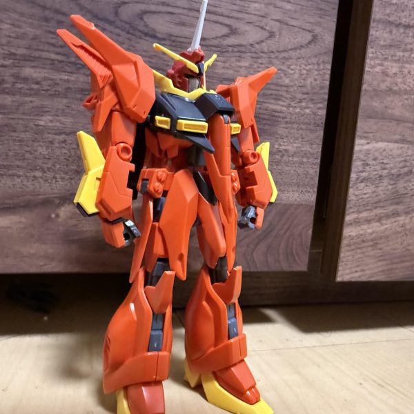 バウの系列機を開発中です！ガンダムフェイスにしようかと！ただZフェイスは先輩方が、たくさんされているのでここは敢えてジャスティス系をチョイス。意外と良いのでは！元々バウにはトサカがあったので、系列機としてなんか説得力がありますね！笑（自画自賛）（3枚目）