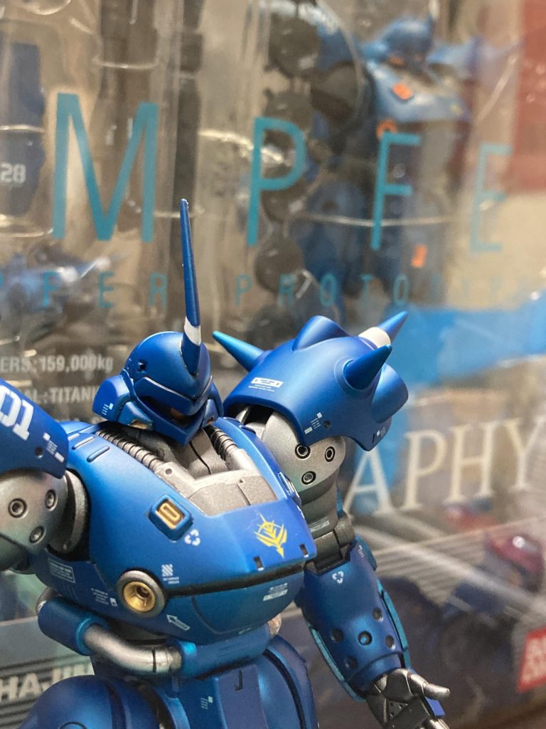 友人に借りたジオノグラフィケンプファーを参考に。