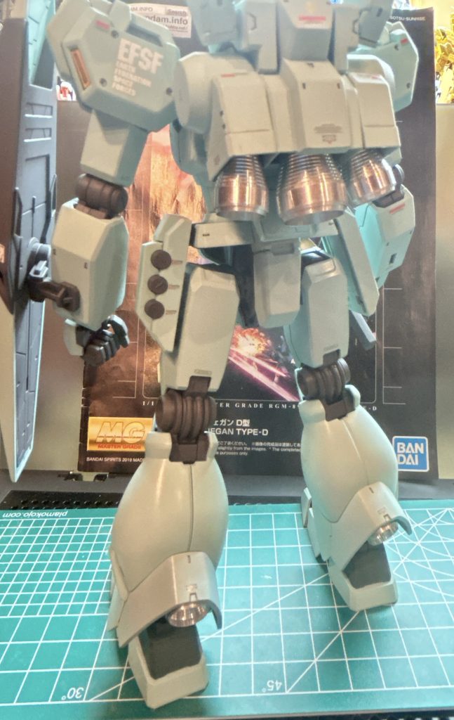 各部スラスターはハイキューパーツのを用いました。