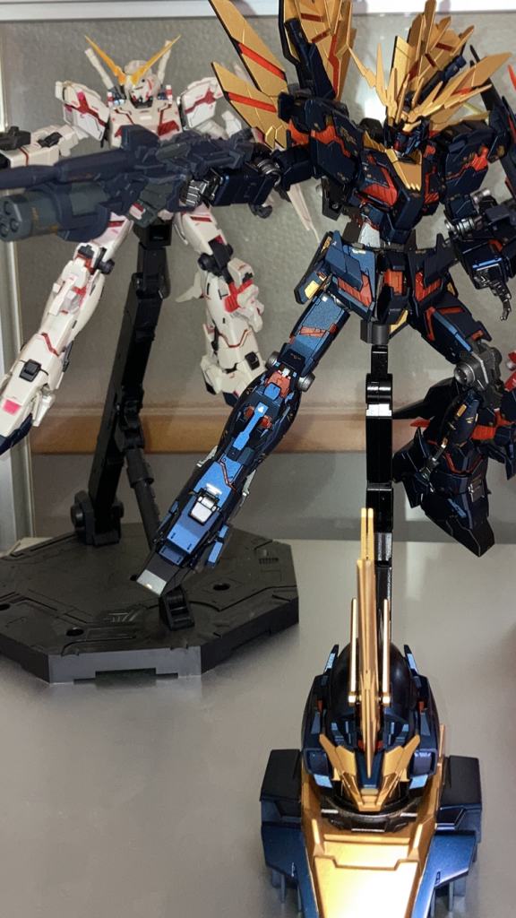 これがやりたくて…。後ろのユニコーンはなんかのフィギュアです笑