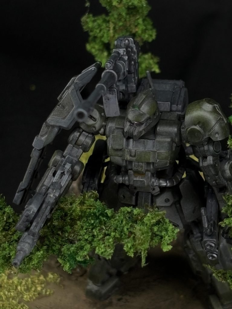 頭から下へだんだん暗くなるようにハイライトを入れて小ささを忘れさせるようにしてみました