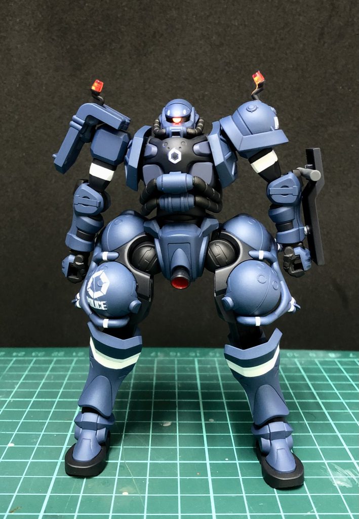 軍警ザク–2枚目/制作者：@ottonkkh