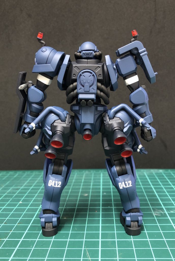 軍警ザク–4枚目/制作者：@ottonkkh