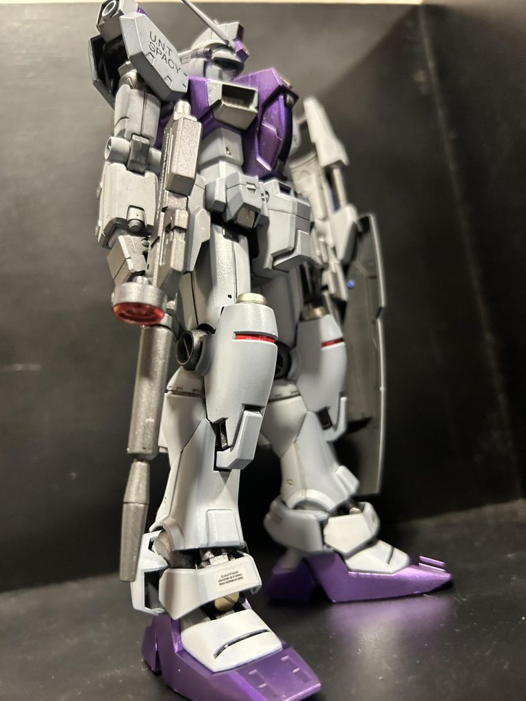 コウ.ウラキ目線なんか悪役な雰囲気になってしまいました。