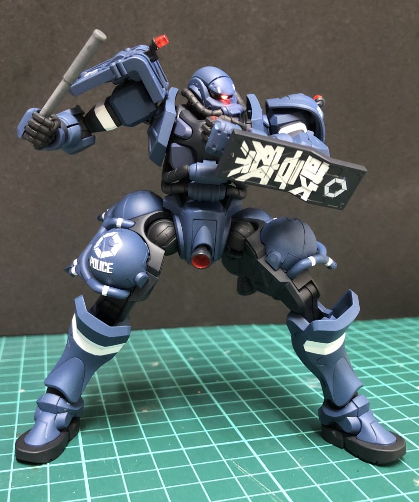 軍警ザク