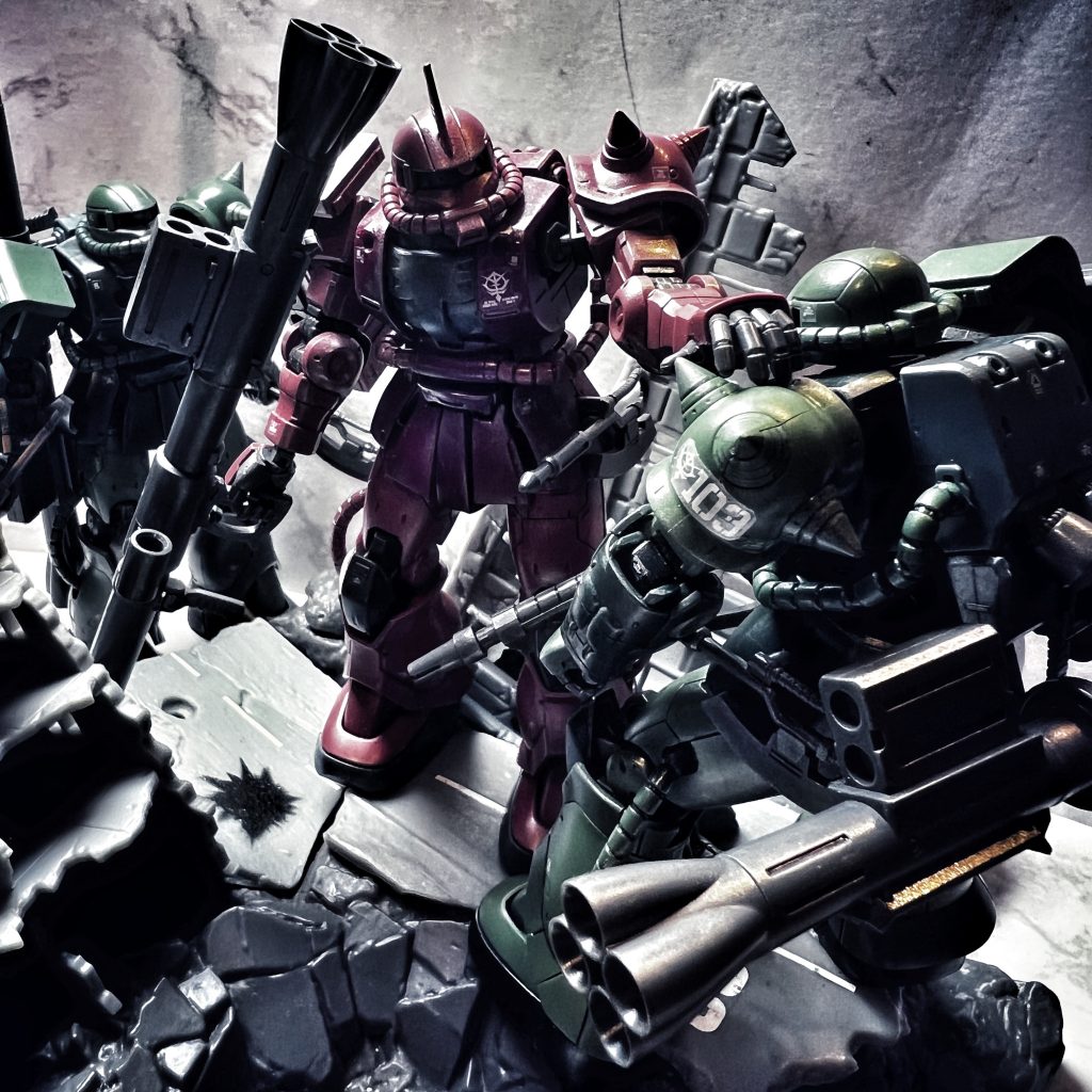 結果オーライで連邦の新型を一網打尽にする大金星を上げたジーン兵長は憧れのシャア少佐に褒められて2階級特進(曹長だけど)も夢じゃないはず。