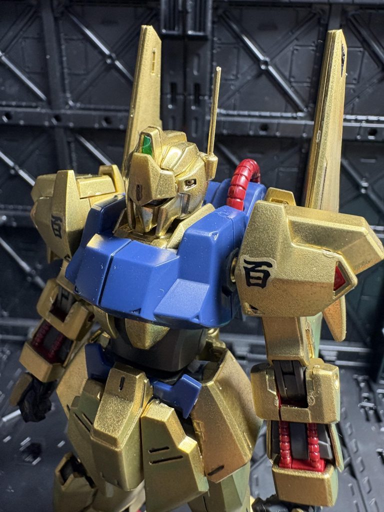 ボディは未塗装、アンテナはゼムクリップです