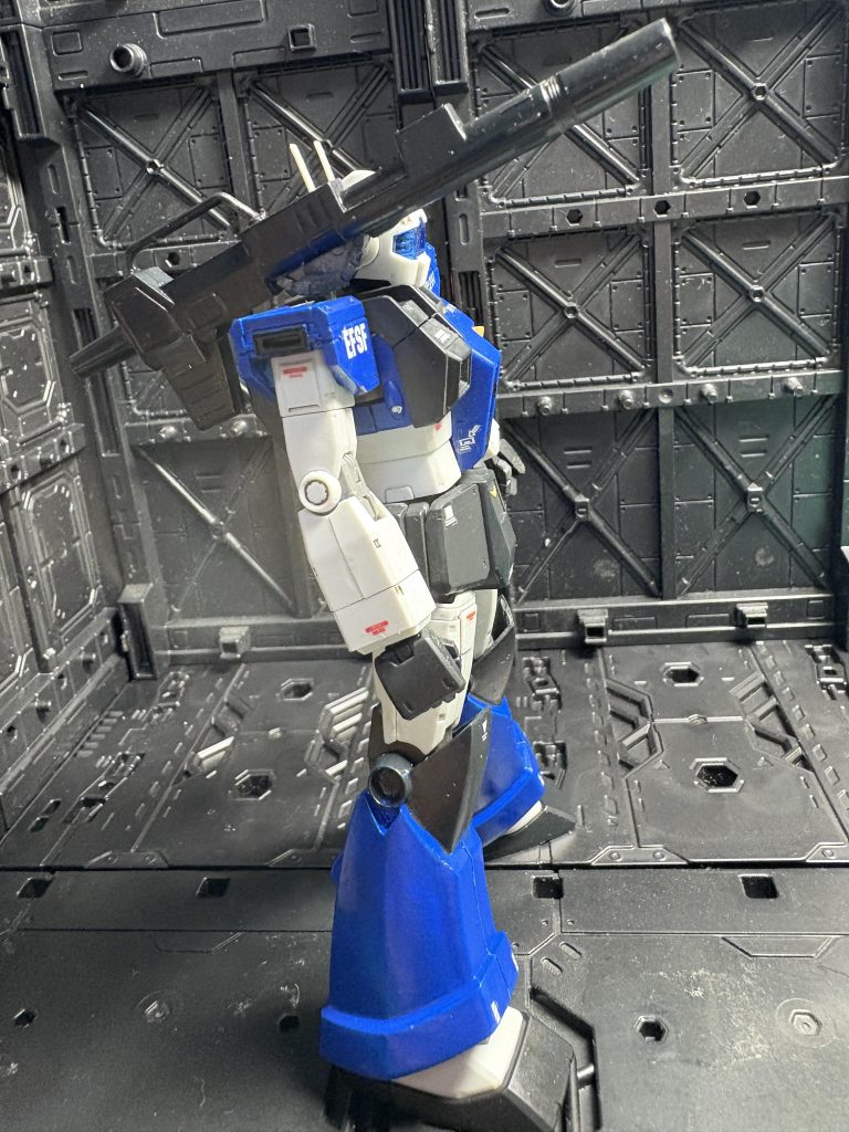 本来はキャノン砲先端にバレルスリットが入ってますが、どうもキライなのでオミットしました。