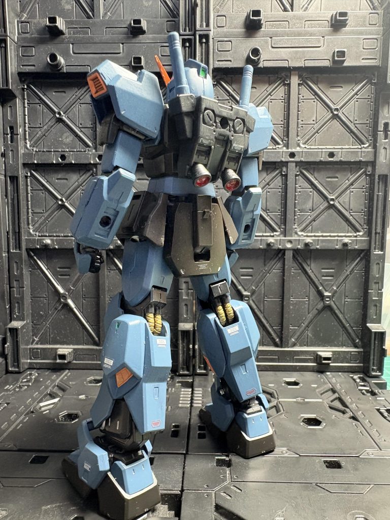 バックパックはオリジンRX-78そのままです。