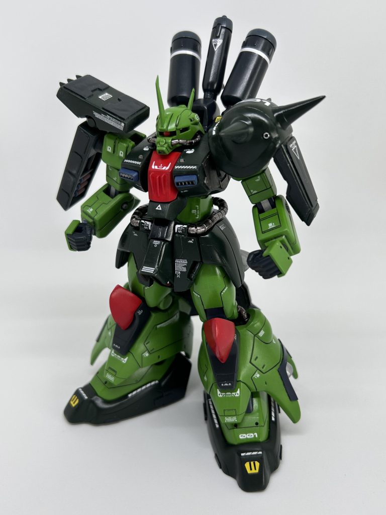 プラ板、エポパテにてボリュームアップ、二の腕、足首の長さ調整、股関節の向き調整、など行ない自分好みのシルエットに仕上がりました。