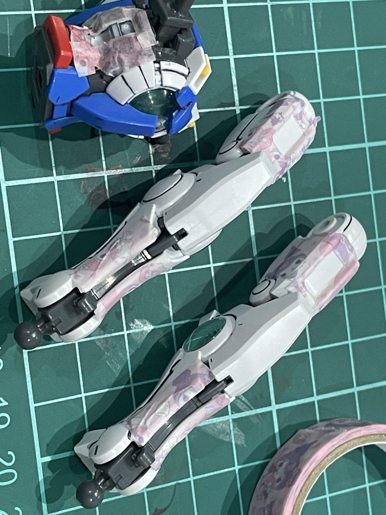 マイメロディちゃん(❤️)のテープでマスキングするとかわいいガンダムになるね