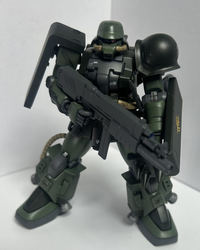 腰がデザイン的に動かないのが本当ネック……!アクションが取りにくい……!