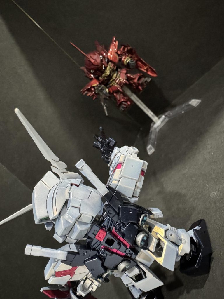 シナンジュと対峙させてみました。