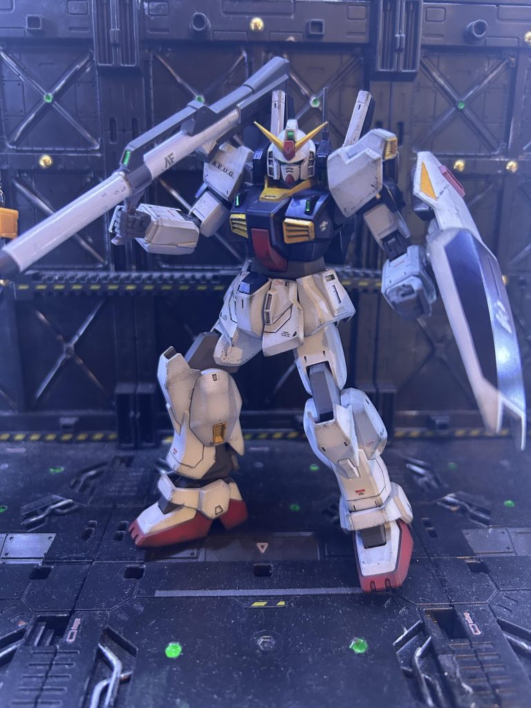 マークIIはシンプルにマッシブなガンダムで好きですね。