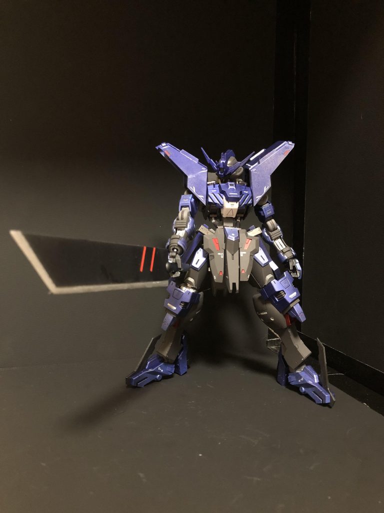 今となっては肩の筋彫りしようとして途中でやめた跡が気になる…笑