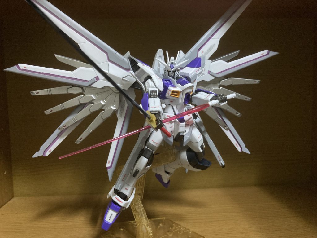hi-νガンダムカラーマイティーストライクフリーダムガンダム