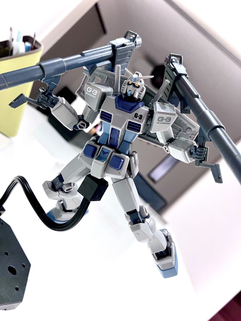 G-3 GUNDAM–3枚目/制作者：ドムドムバーガー