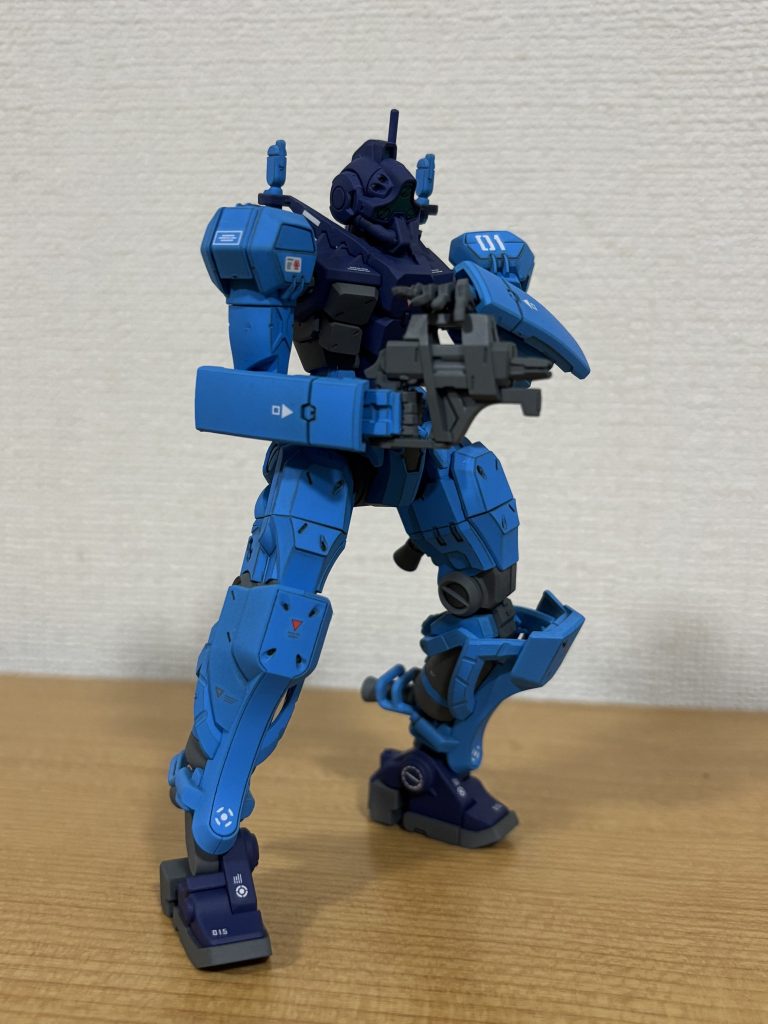ブルーデスティニーっぽいポーズ