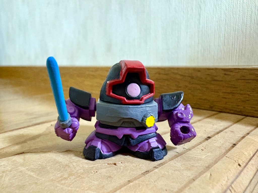 ヒートサーベル装備。