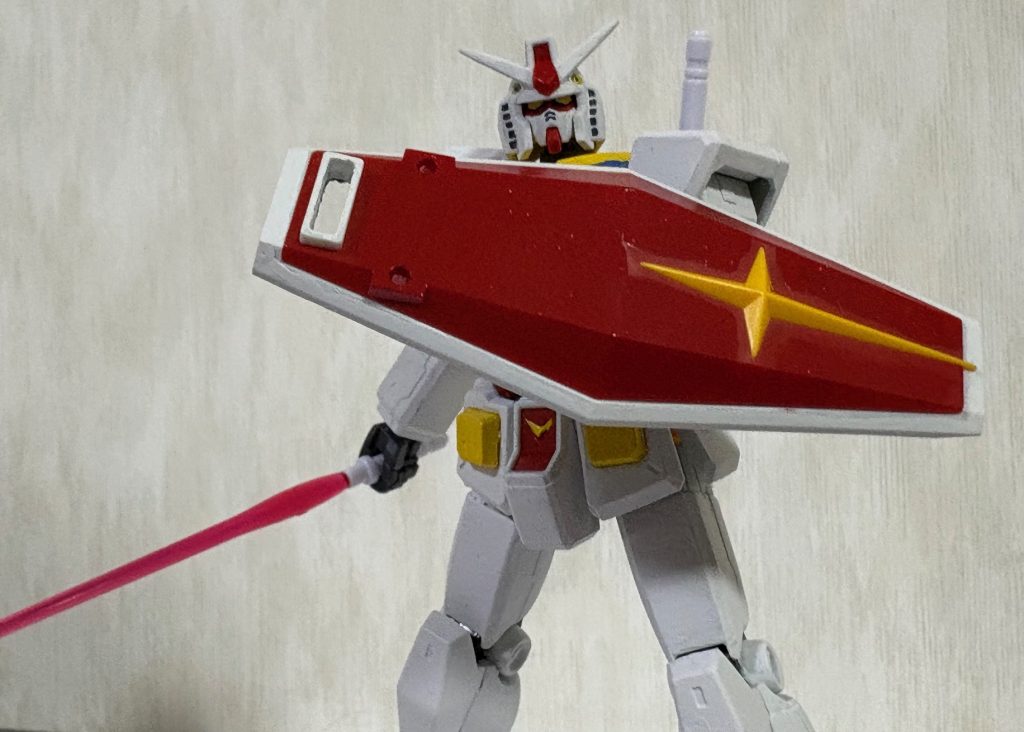 ちなみにシールドはリバイバル版ガンダムのモノを使っております。