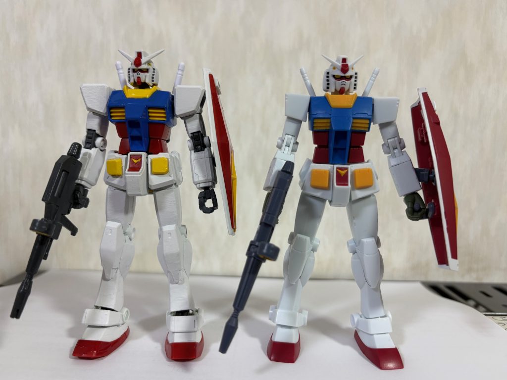 ロボット魂ガンダムと比較。EGガンダムの頭部のおかげでほどよい感じになりました。