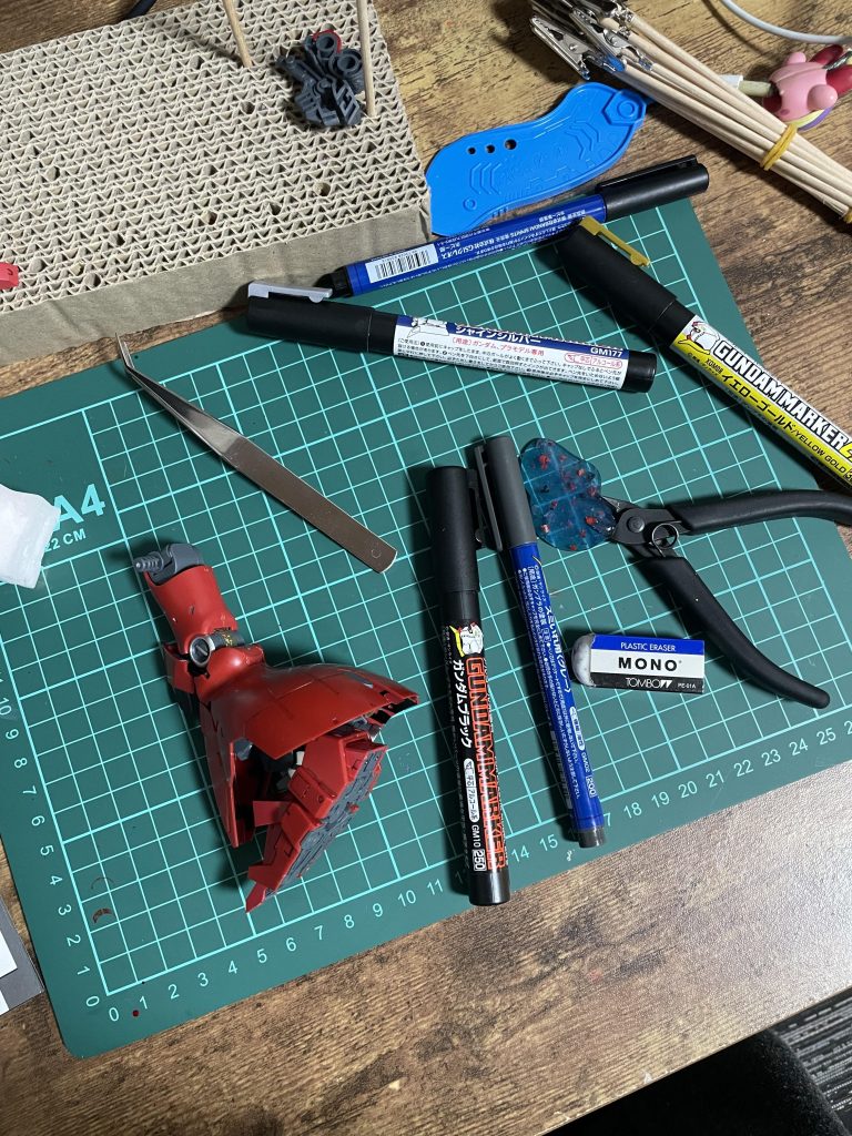 作業量が多かったので、パーツ制作ごとに色塗りをしていましたこれ作ったの2023年2月なんですね、、時が経つの早い、、