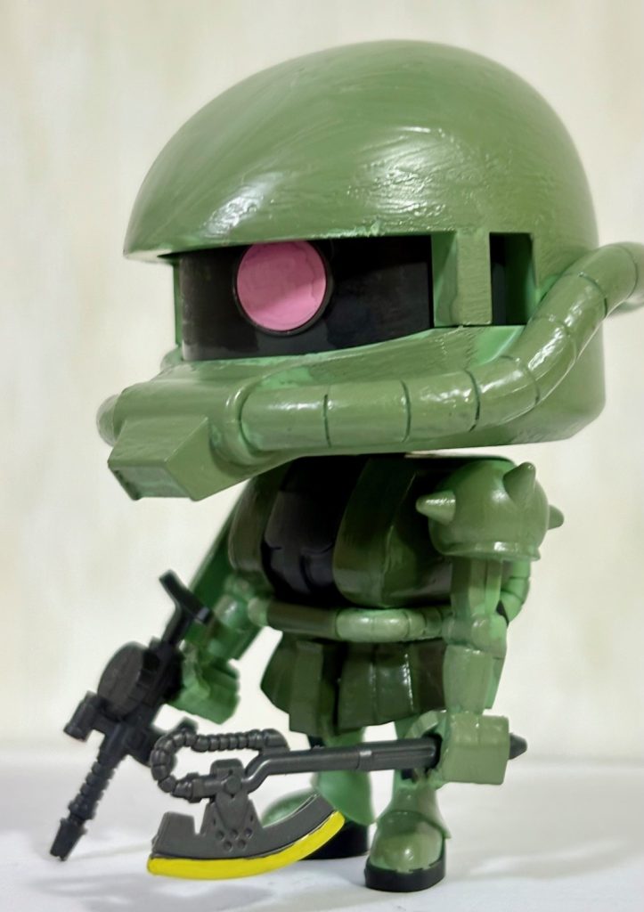 モノアイも可動。