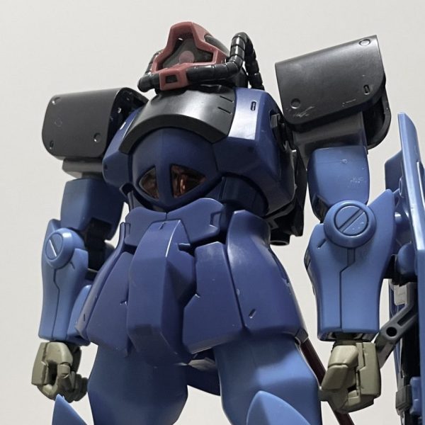 アイナザクの余りパーツとHGグフでMSVを作りたい（前途多難）