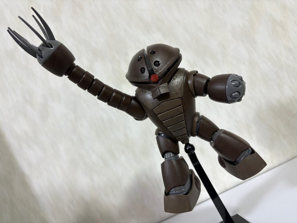 TV版でおなじみのポーズ。