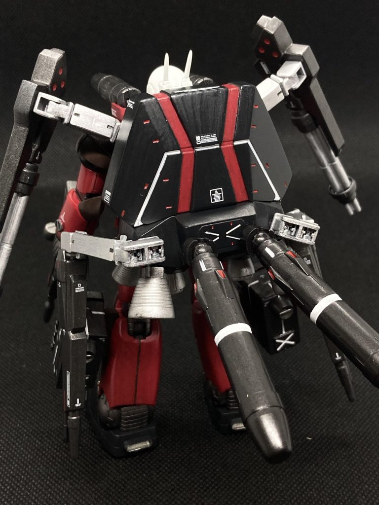 バックパックは、とある機体から拝借元は用途が全く違いますが。。。