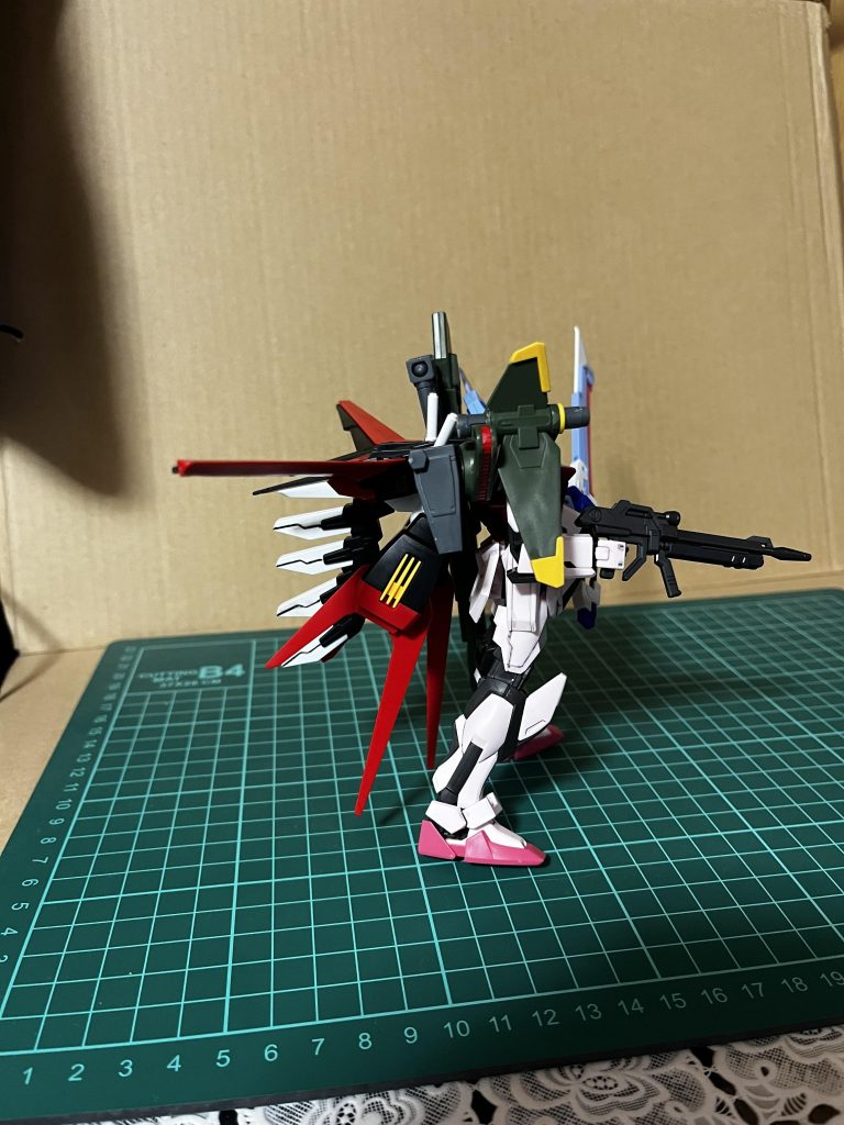 ストライクガンダムルージュパーフェクトパック–3枚目/制作者：アッキー