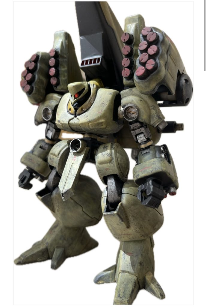 偶然出会って購入したキットでしたが、すっかり思い入れのあるMSになりました。別の旧キットも作ってみたいです。