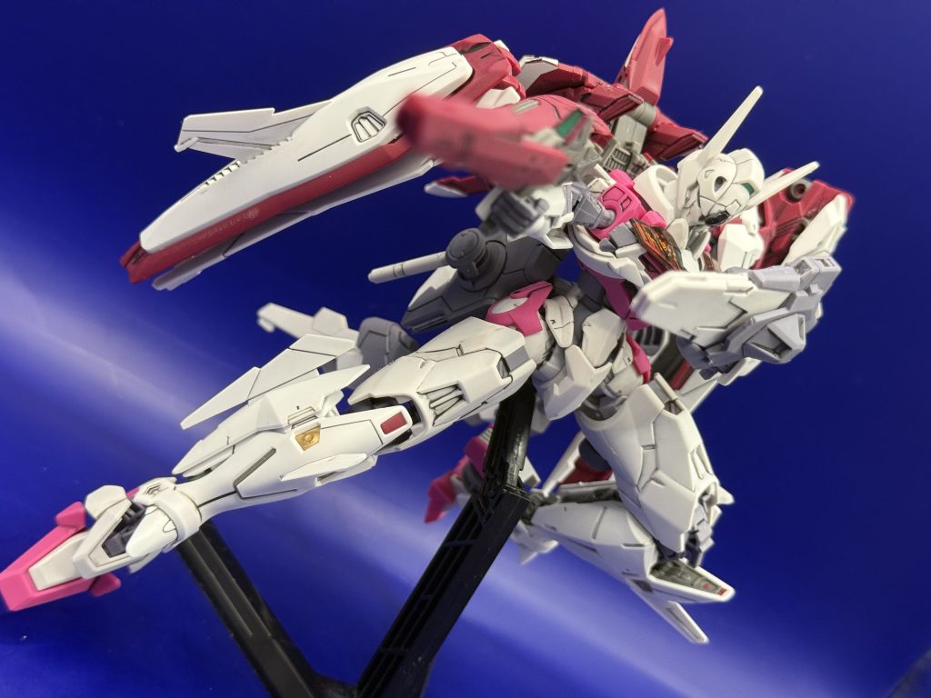 アクセラレートサブマシンガンとガンビットライフルの二丁拳銃スタイル2つの銃武器持ちはやらせたいポーズですよね。