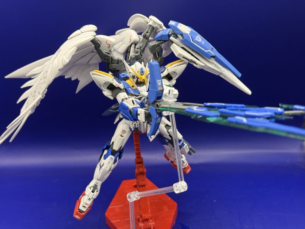 最後にバスターライフル形態でポーズ分かり合う気は無いのか!