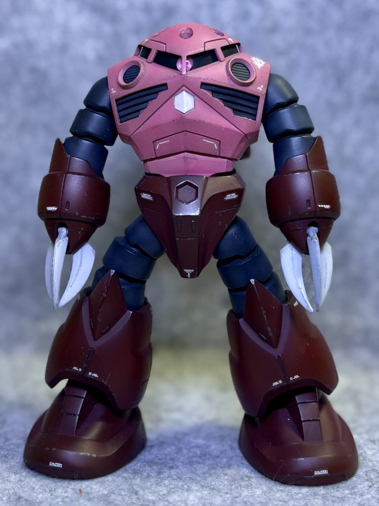 モノアイはダイソーのデコパーツを基盤にして、レジンで✨