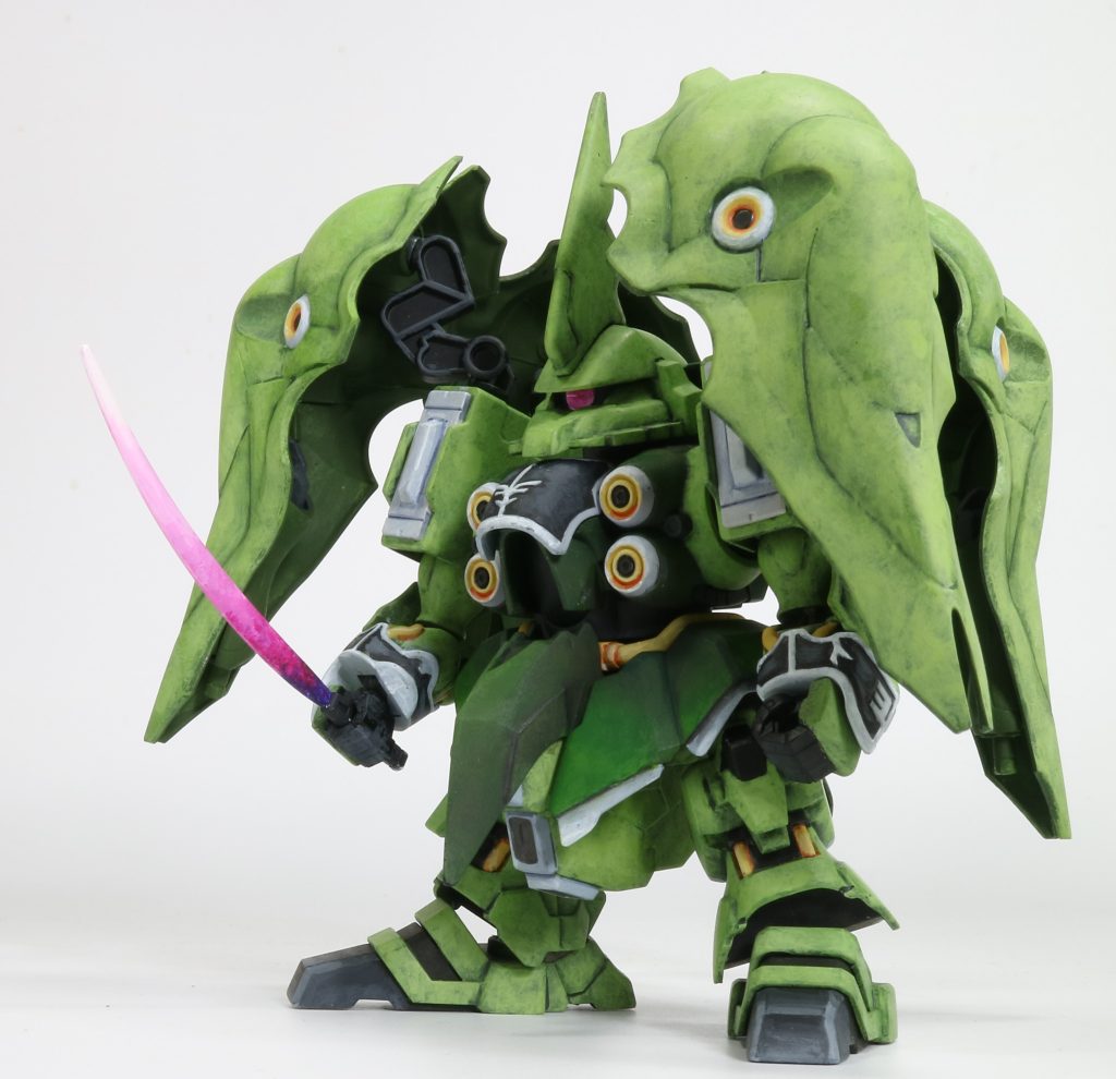 塗装は筆塗りのテクニックの１つの下地の色をいかす感じでバインダー等を塗りました。