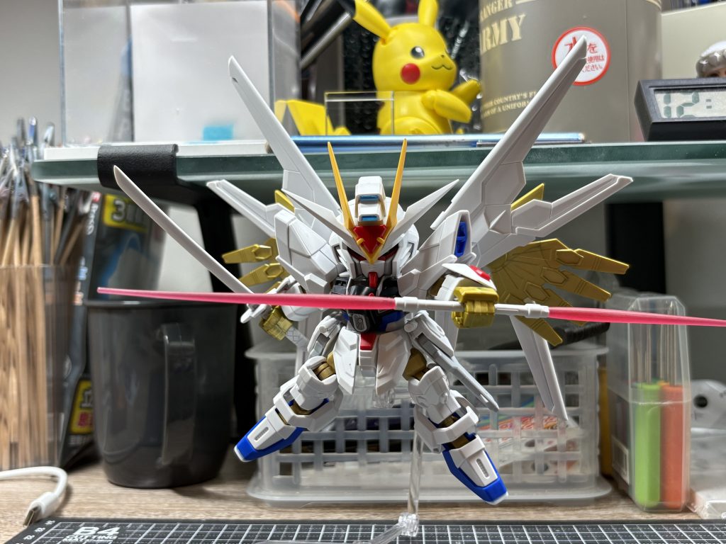 プラウドディフェンダーも仮組みしてチェックしたり。