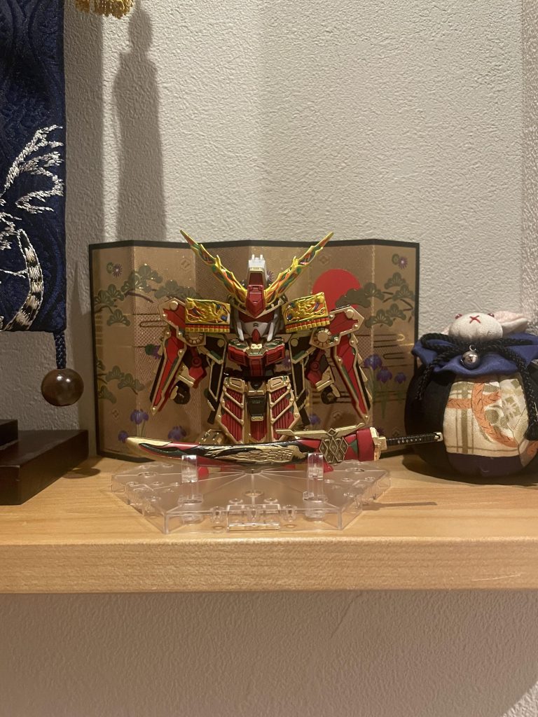 玄関ニッチに飾ってます