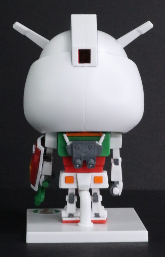 後頭部のセンサーはラピーテープを貼りました。