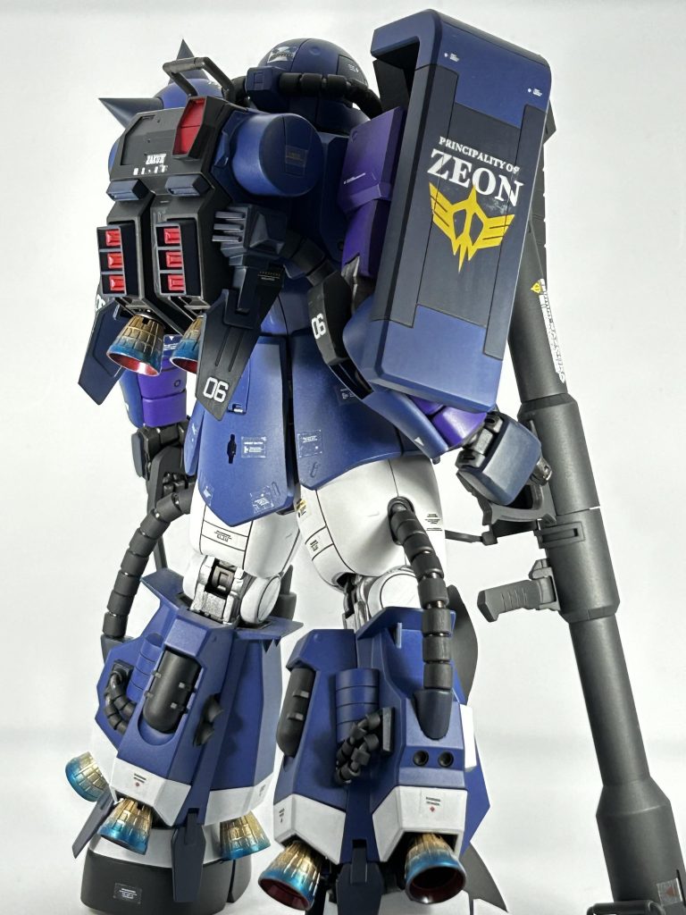 肩のトゲトゲは延長の後、シャープ化してます😀