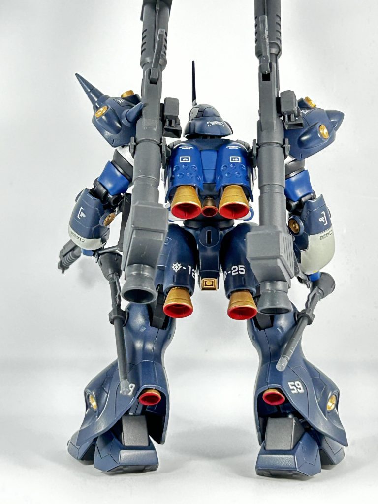 撮影環境によりランドセルが実物より青いですね😂