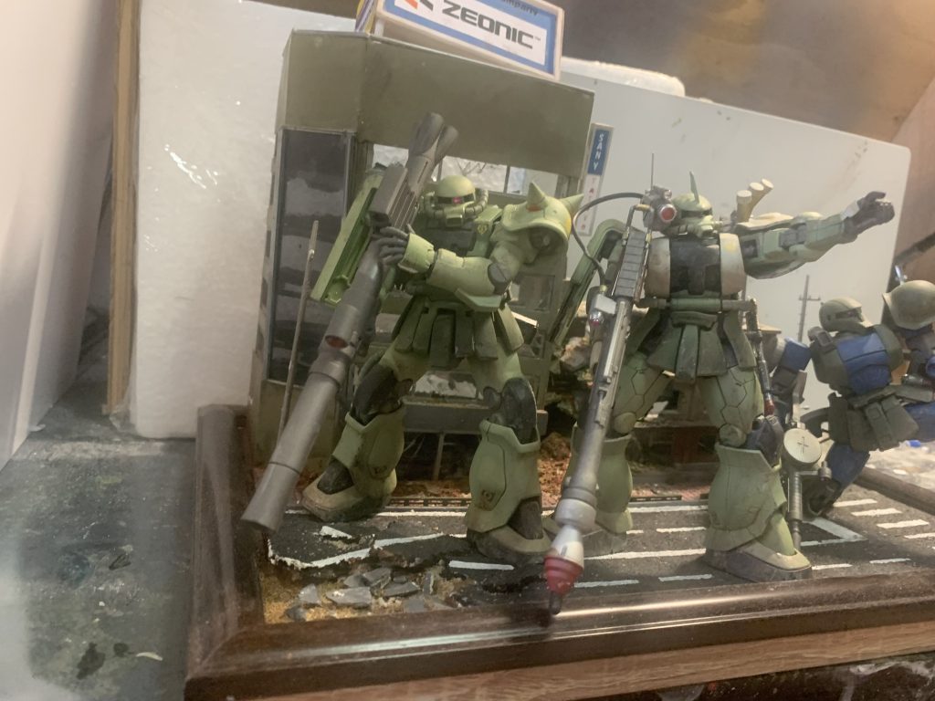 F2ザクは比較的新しい機体なので他のザクよりもダメージ表現を少なくしています。