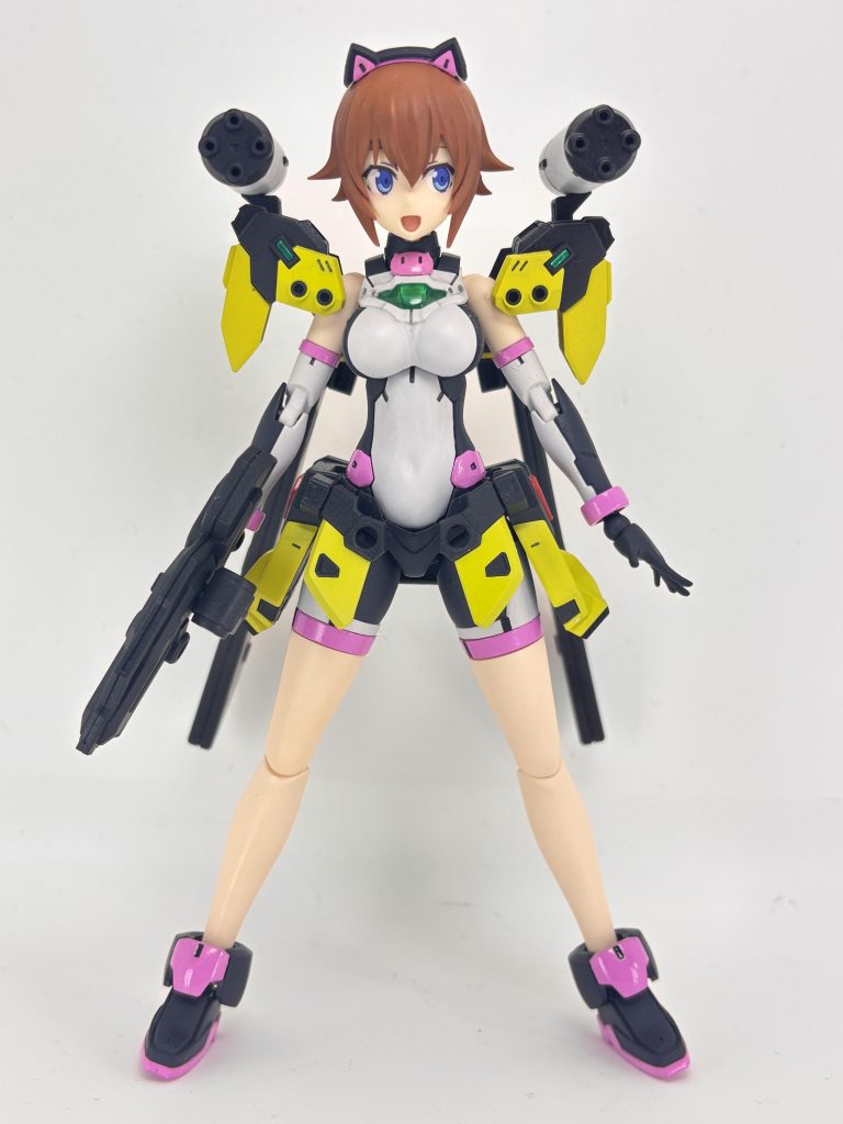 派手な改造はなにもやらずにパイスラを作るくらいです。塗装はHJさんの記事を参考に光沢とつや消しのメリハリが出るようにしてみました。