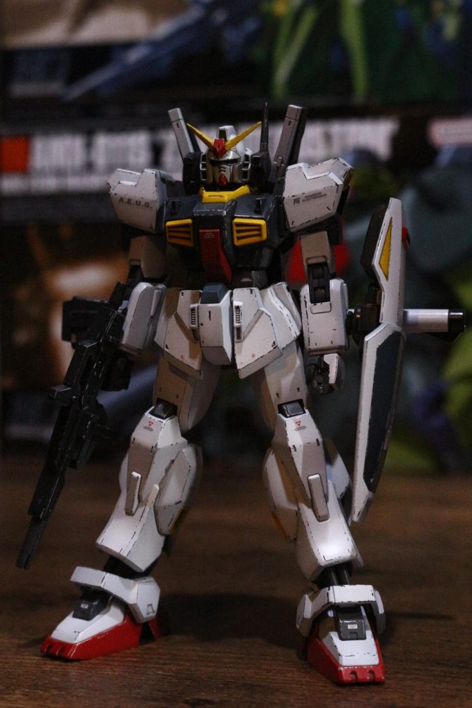 ウェザリングに関しては機体のエッジとなる箇所をチッピングで表現。