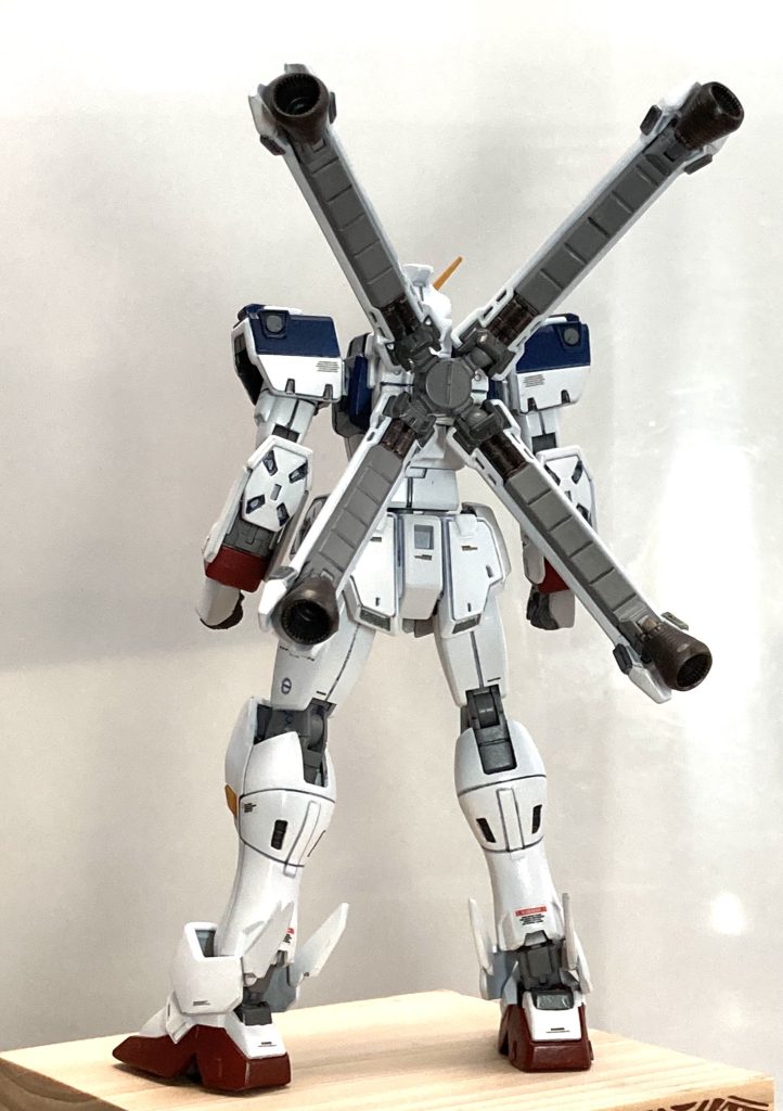 背面。こちらも特に目立ったアピールポイントなし。