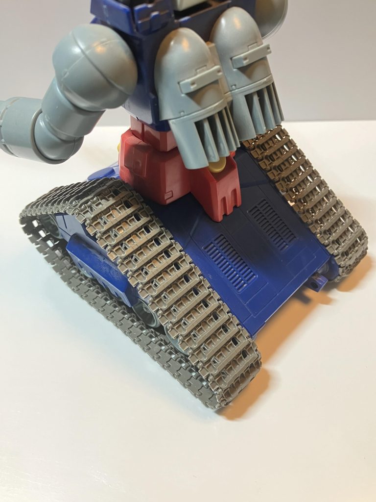 これに伴ってオリジン版ガンタンク初期型にも使えるかなっと思いました♪ガンダム系でスクラッチするなら転輪は小さめのⅣ号戦車とかがいいと思いますガンタンクの派系型や1/100マゼラ・アタックの素材に٩(๑❛ᴗ❛๑)۶